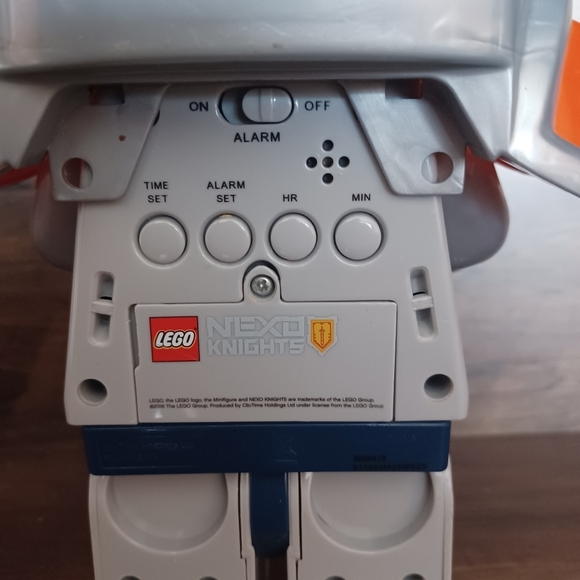 Lego Nexo Knights "Clay" Alarm Clock - Picture 5 of 9